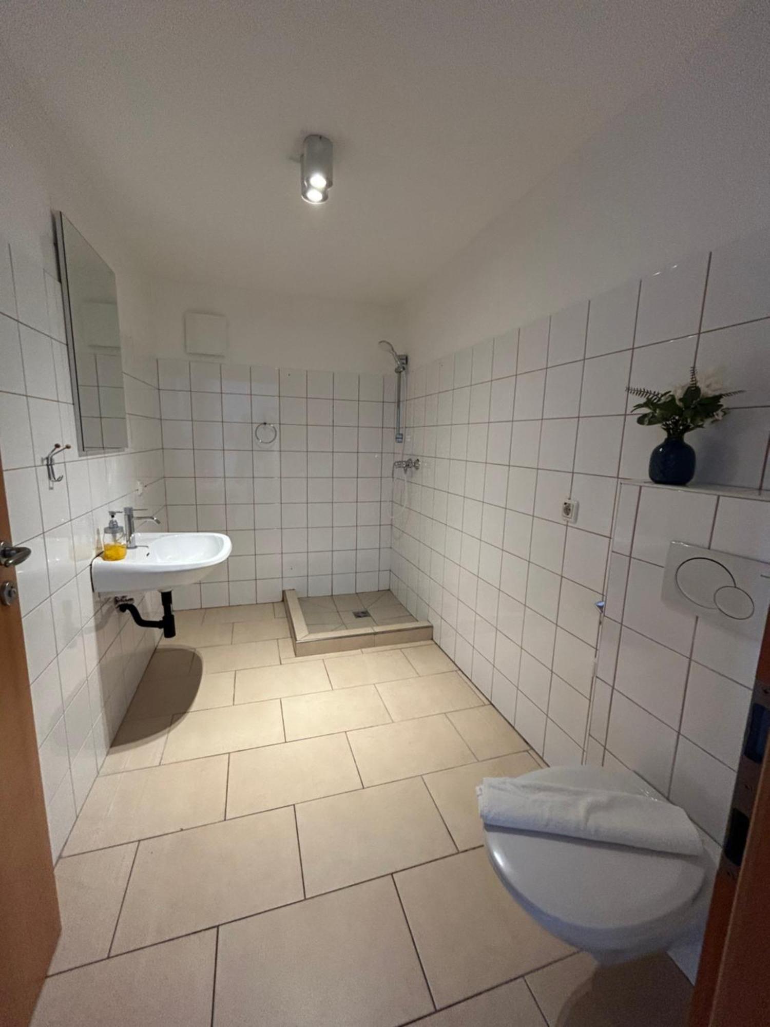 Economy Adler Apartment Golling an der Salzach Exterior foto